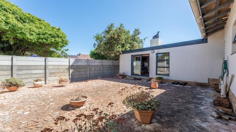 4 Bedroom Property for Sale in Duynefontein Western Cape